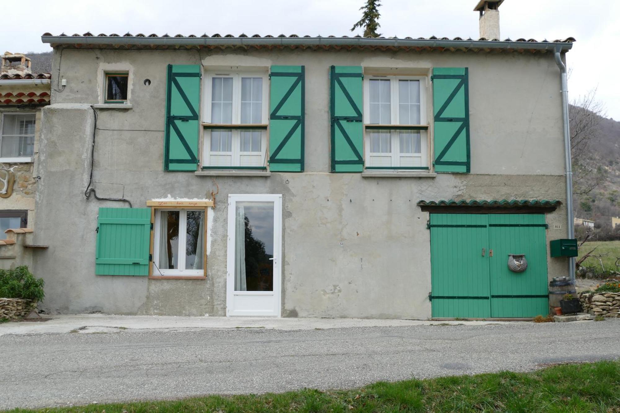 Les Bois Rouges Bed and Breakfast La Rochegiron Exteriör bild